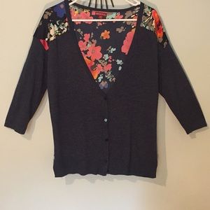 V-neck Floral-back Cardigan